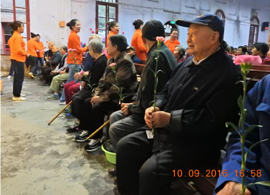 遂宁市基督教福音堂举行重阳节活动
